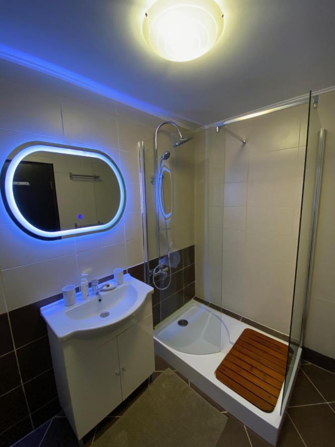 Ioana'S Apartament Lejlighed Sinaia Eksteriør billede